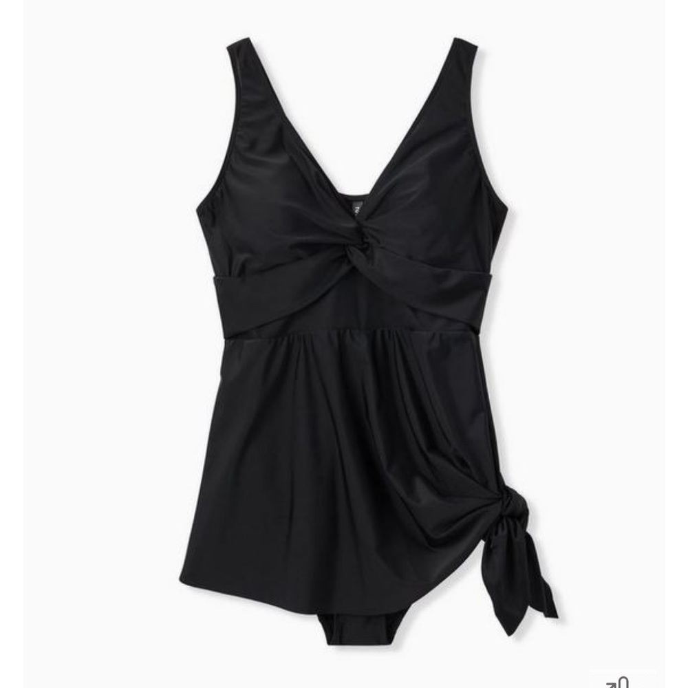 New! Torrid sz 2 ASYMMETRICAL TWIST Swim Bathing Suit sz 2X